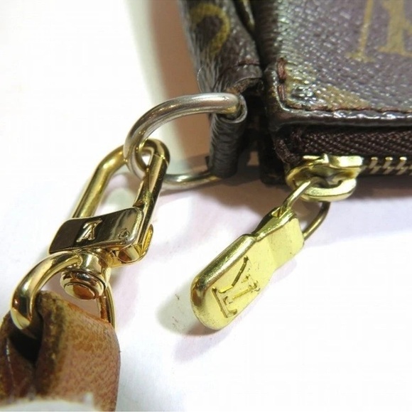 Louis Vuitton crossbody Pochette - Picture 8 of 9